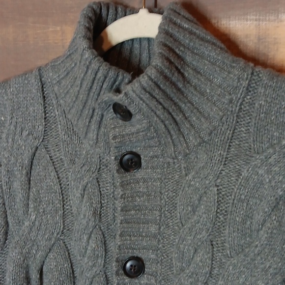 GAP Gray Cable Knit Cardigan Sweater M - Picture 3 of 7